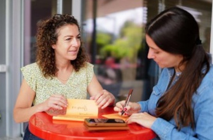 Une coach GENILEM en séance avec une entrepreneuse